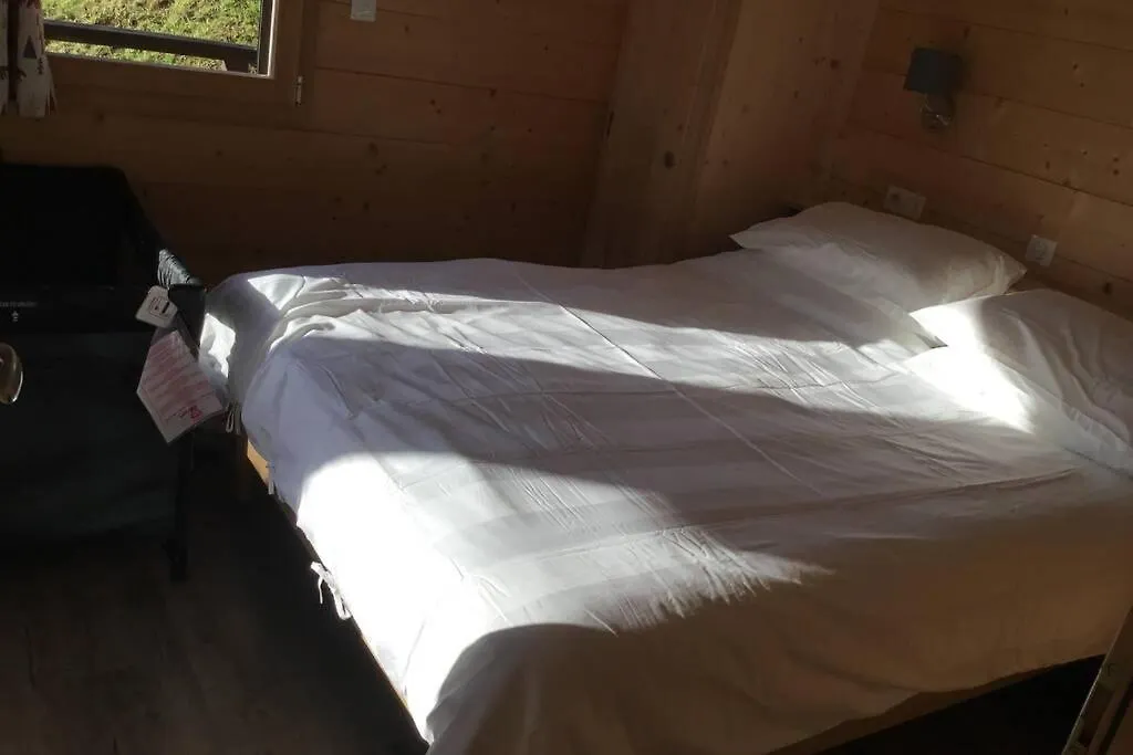 Modern Comfortable Chalet With Large Terrace 모르진 0*,  프랑스
